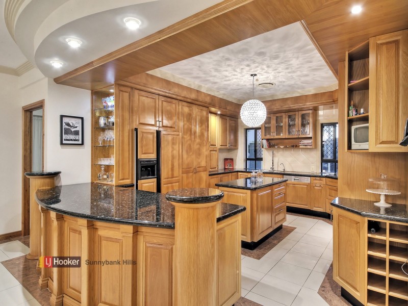16 Cromwell Street, Sunnybank Hills QLD 4109