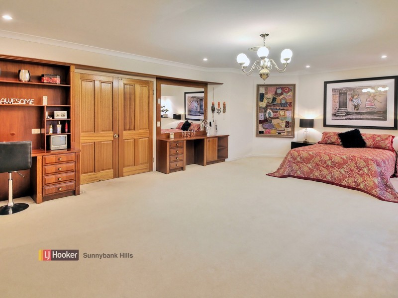 16 Cromwell Street, Sunnybank Hills QLD 4109