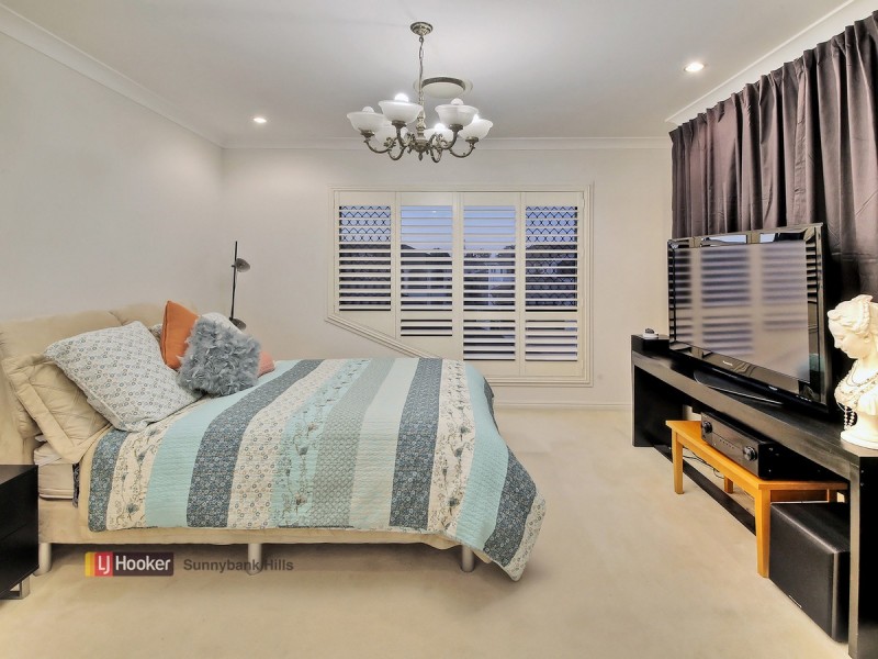 16 Cromwell Street, Sunnybank Hills QLD 4109