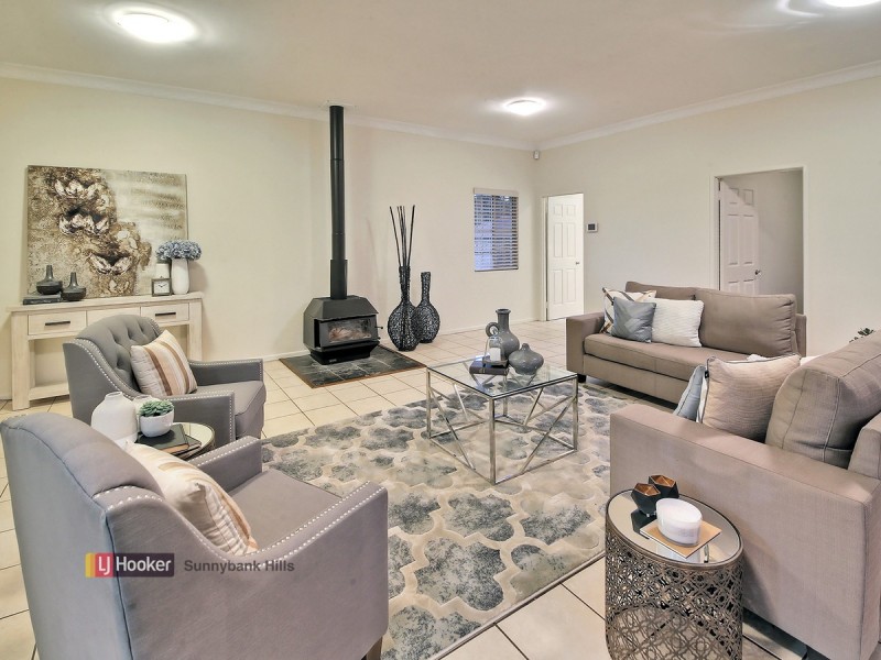 8 Mapleleaf Street, Eight Mile Plains QLD 4113