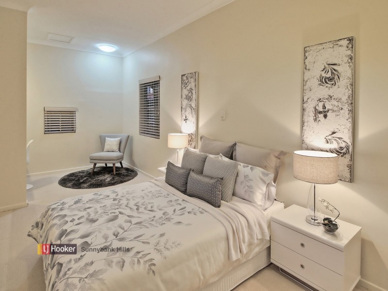 8 Mapleleaf Street, Eight Mile Plains QLD 4113