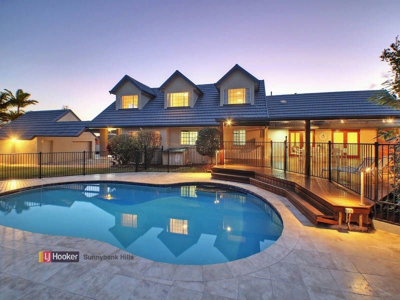 8 Mapleleaf Street, Eight Mile Plains QLD 4113