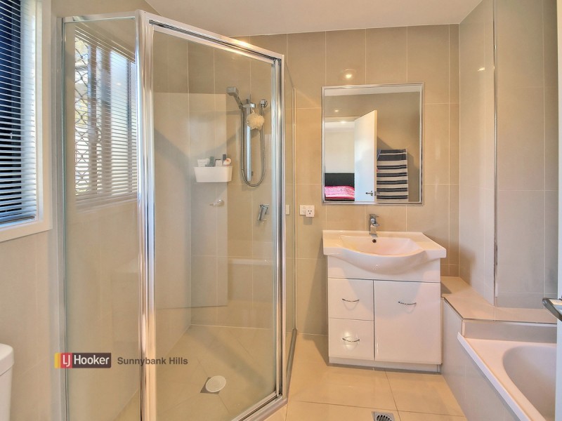 28/407 Warrigal Road, Eight Mile Plains QLD 4113