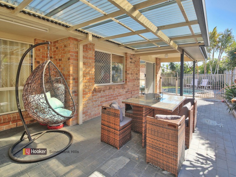 16 Carnegie Close, Parkinson QLD 4115