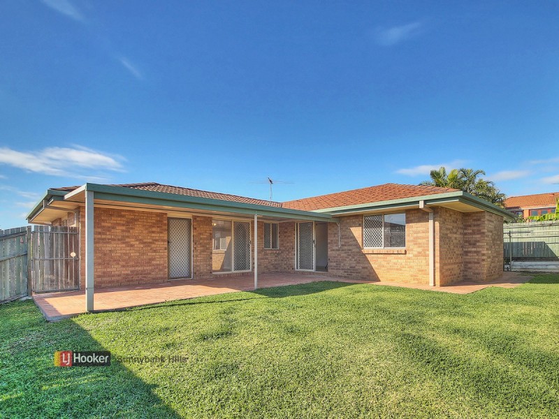 11 Scarlet Oak Place, Calamvale QLD 4116