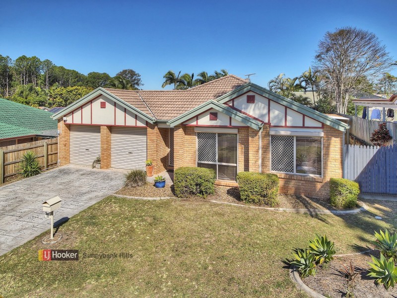 16 Greenlaw Place, Eight Mile Plains QLD 4113