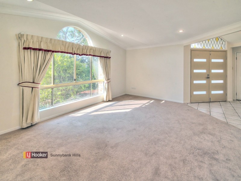 1 Chestnut Place, Calamvale QLD 4116