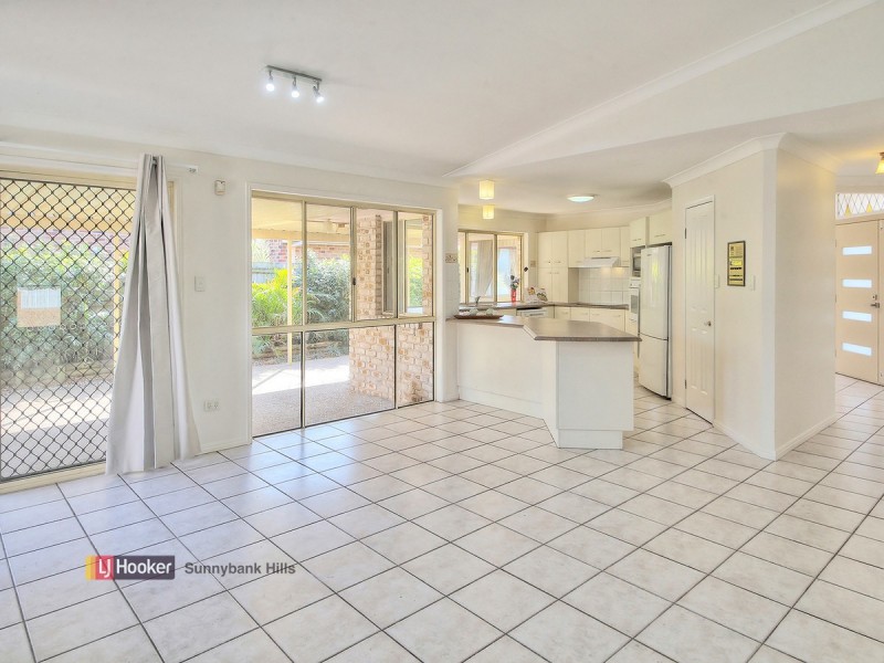 1 Chestnut Place, Calamvale QLD 4116