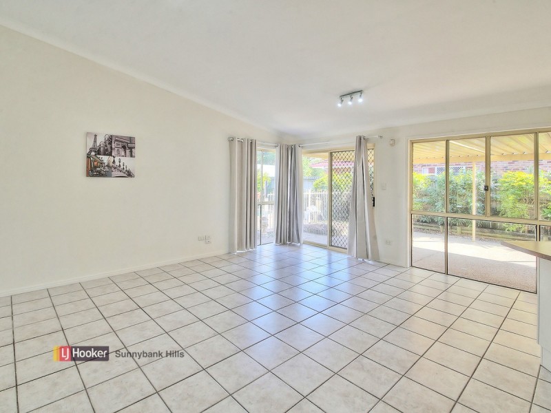 1 Chestnut Place, Calamvale QLD 4116