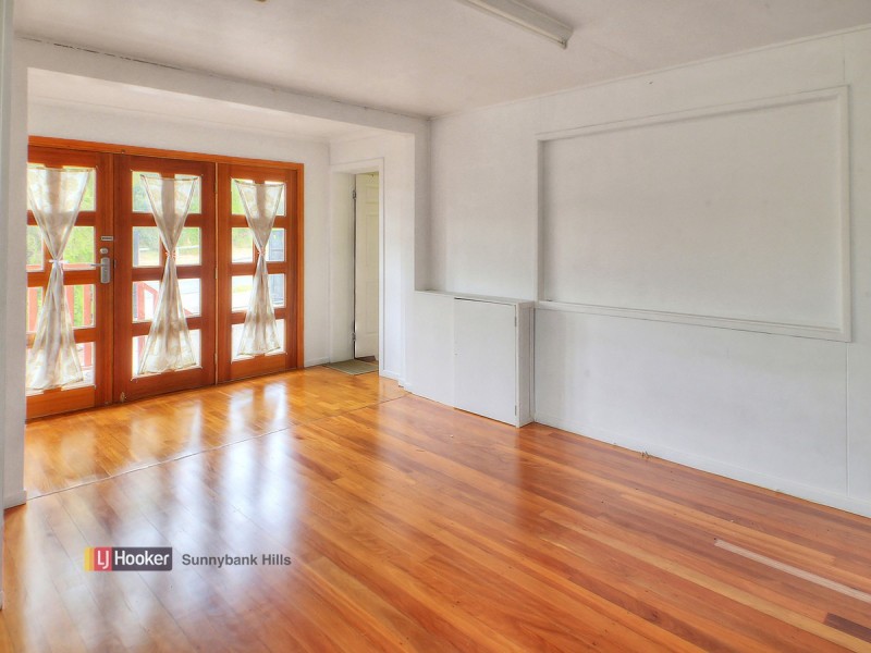 5 Warrigal Road, Runcorn QLD 4113