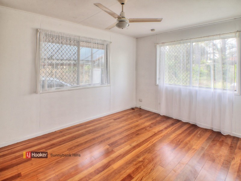 5 Warrigal Road, Runcorn QLD 4113