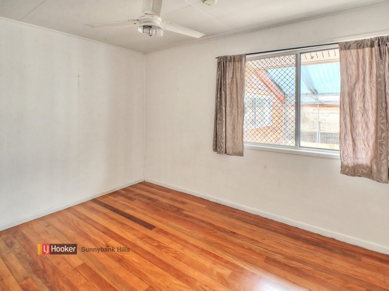 5 Warrigal Road, Runcorn QLD 4113