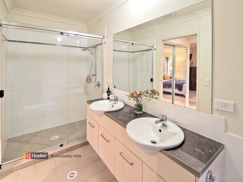 11 Barossa Place, Calamvale QLD 4116