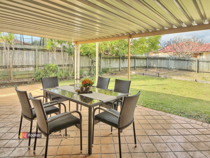 25 Solandra Crescent, Calamvale QLD 4116