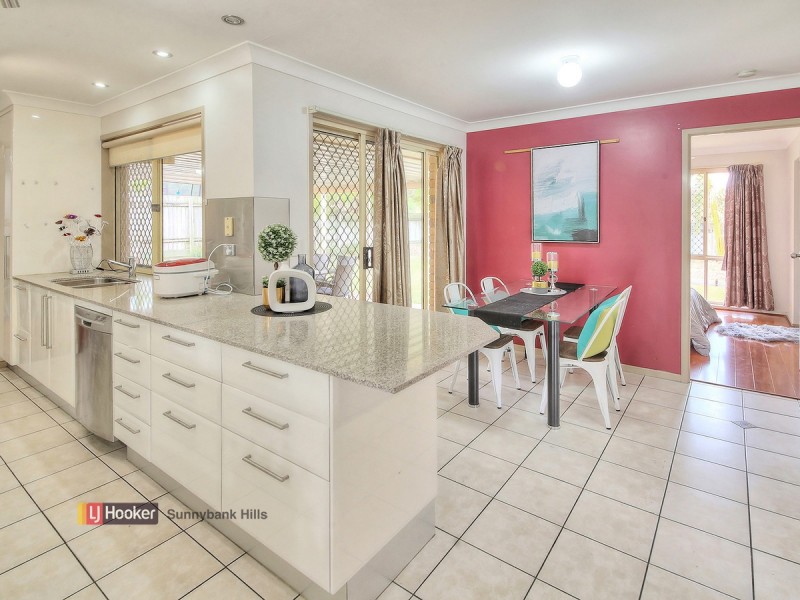 25 Solandra Crescent, Calamvale QLD 4116