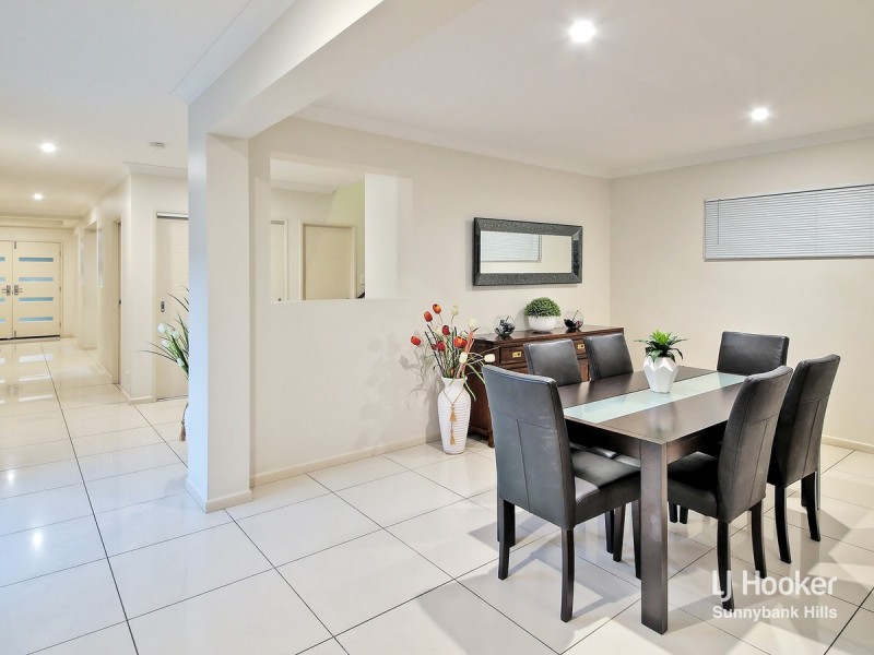 29 Taylor Place, Mackenzie QLD 4156