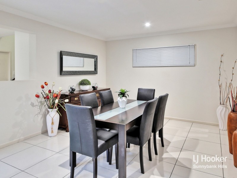 29 Taylor Place, Mackenzie QLD 4156