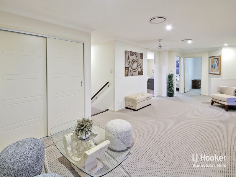29 Taylor Place, Mackenzie QLD 4156