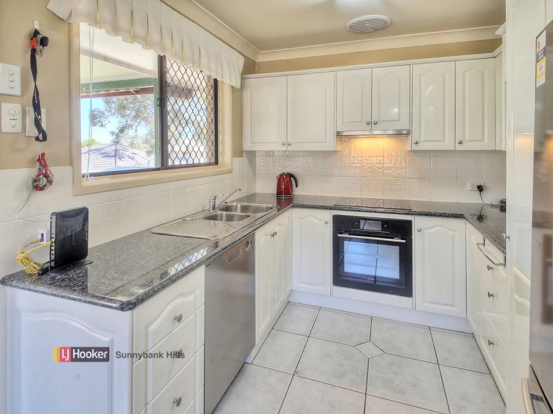 10 Manzill Street, Sunnybank Hills QLD 4109