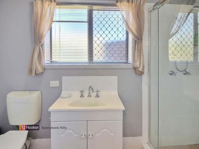 10 Manzill Street, Sunnybank Hills QLD 4109