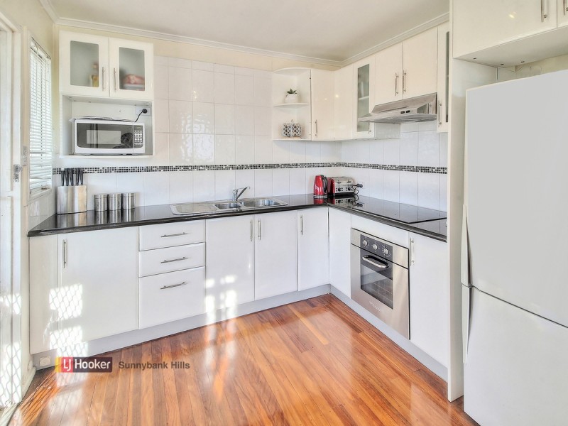 10 Amaroo Street, Archerfield QLD 4108