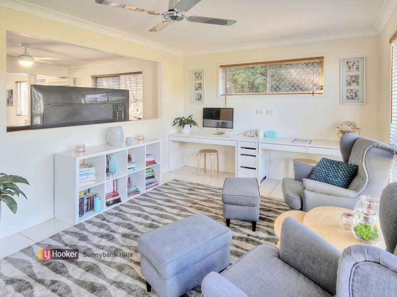 40 Lichfield Place, Parkinson QLD 4115