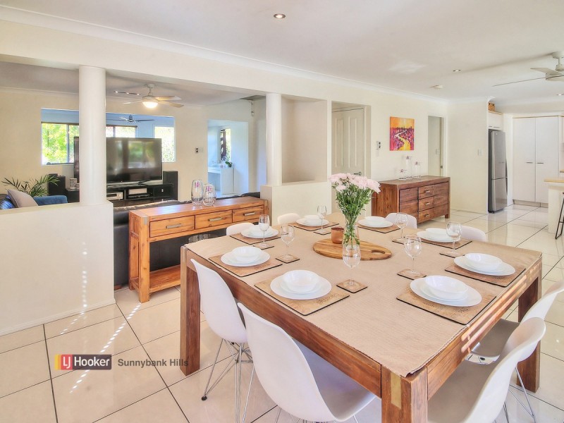 40 Lichfield Place, Parkinson QLD 4115