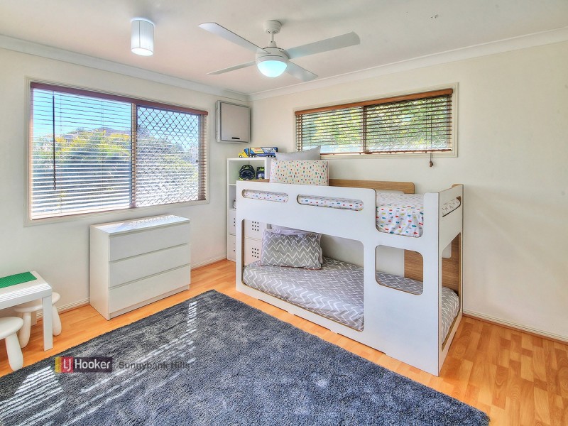 40 Lichfield Place, Parkinson QLD 4115