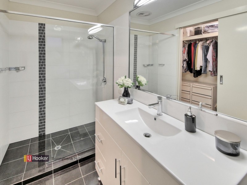 4 Earl Street, Runcorn QLD 4113