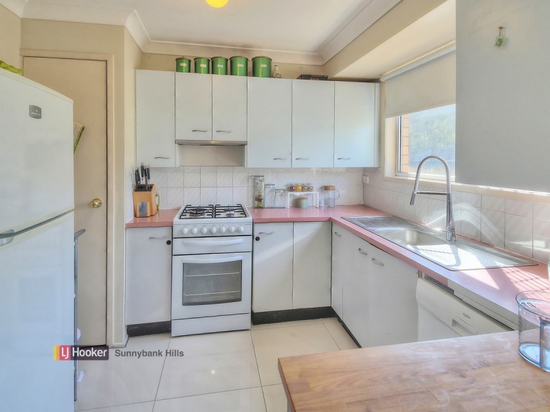 92 London Street, Eight Mile Plains QLD 4113