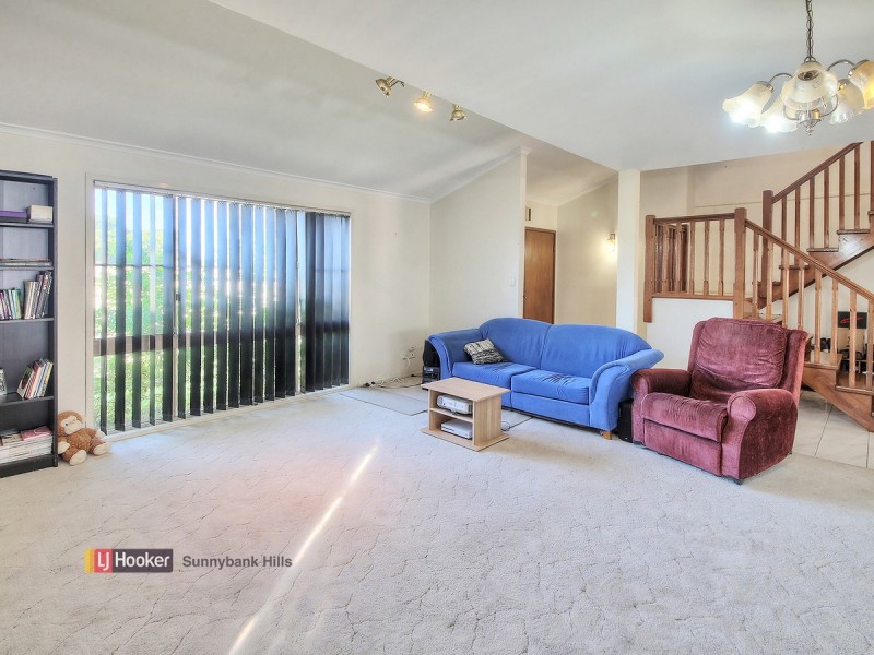 8 Lindstrom Court, Runcorn QLD 4113