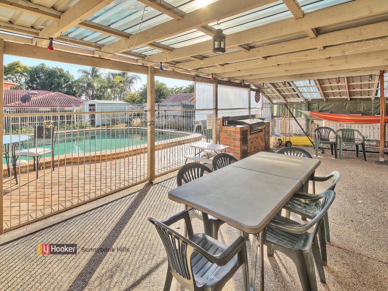 8 Lindstrom Court, Runcorn QLD 4113