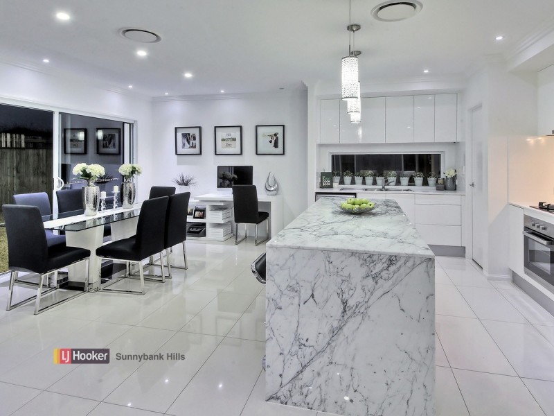 12 Adventurer Street, Kuraby QLD 4112