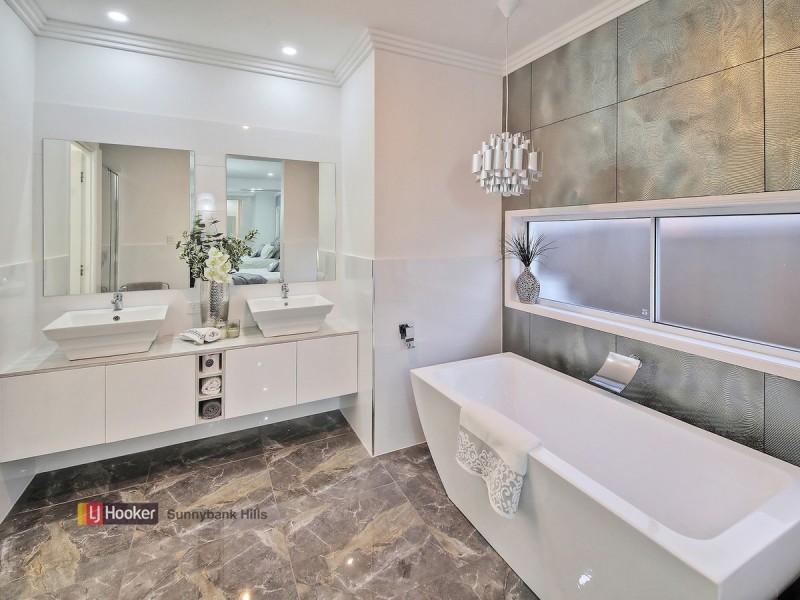 12 Adventurer Street, Kuraby QLD 4112