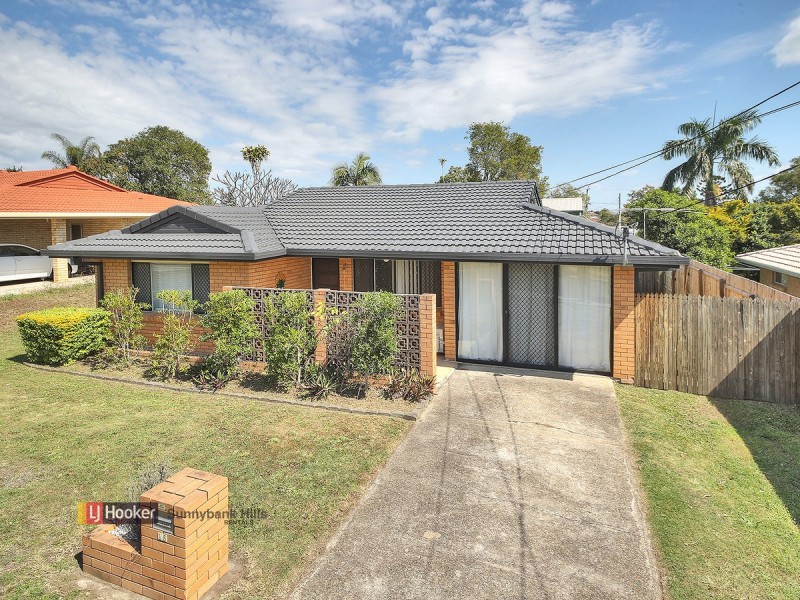 16 Saffron Street, Robertson QLD 4109