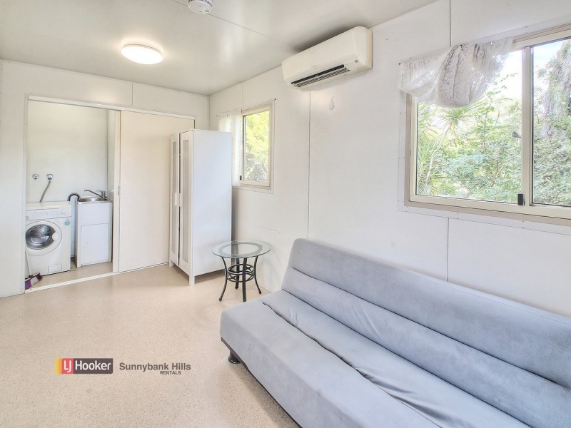 16 Saffron Street, Robertson QLD 4109
