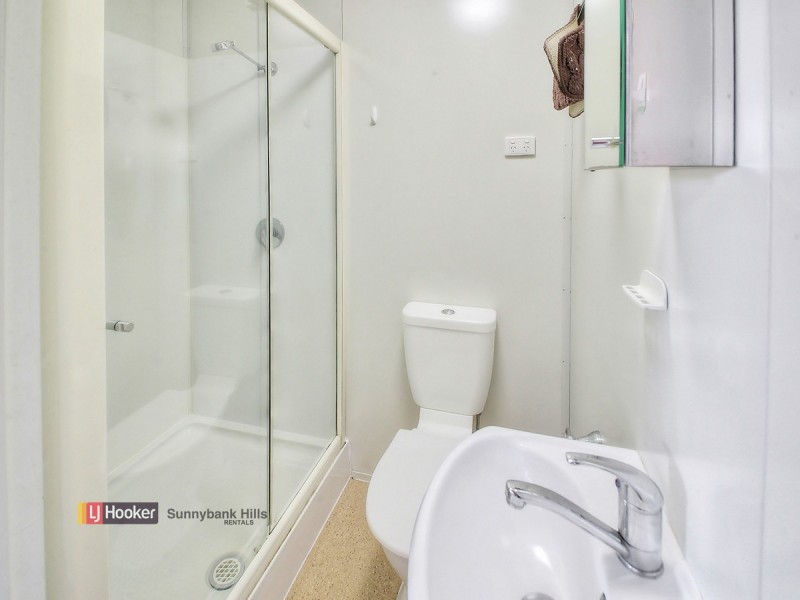 16 Saffron Street, Robertson QLD 4109
