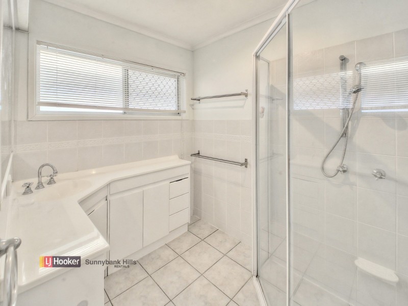 16 Saffron Street, Robertson QLD 4109