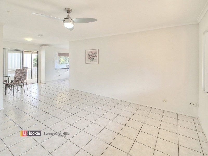 16 Saffron Street, Robertson QLD 4109