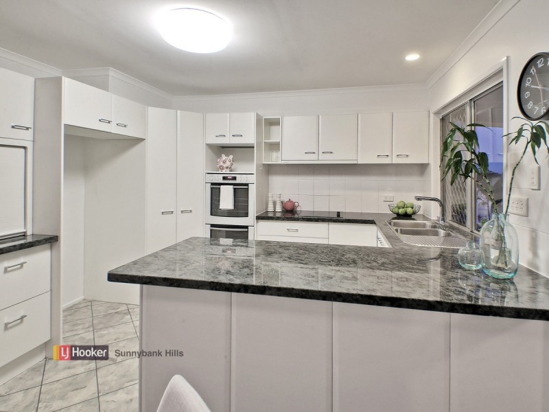 6 Heathfield Street, Eight Mile Plains QLD 4113