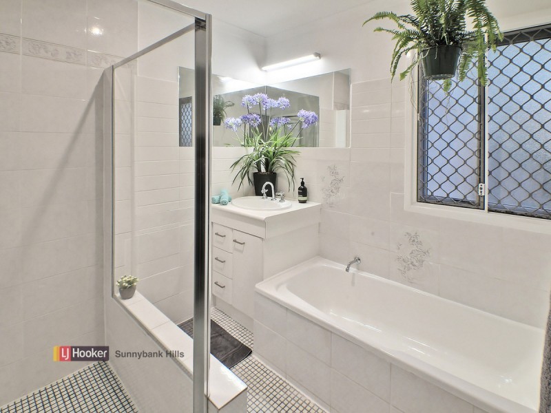 6 Heathfield Street, Eight Mile Plains QLD 4113