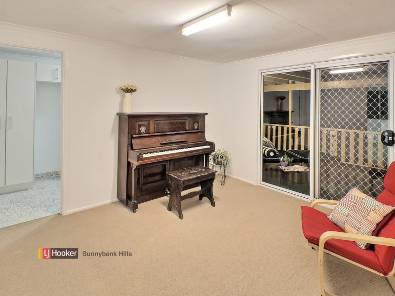 6 Heathfield Street, Eight Mile Plains QLD 4113