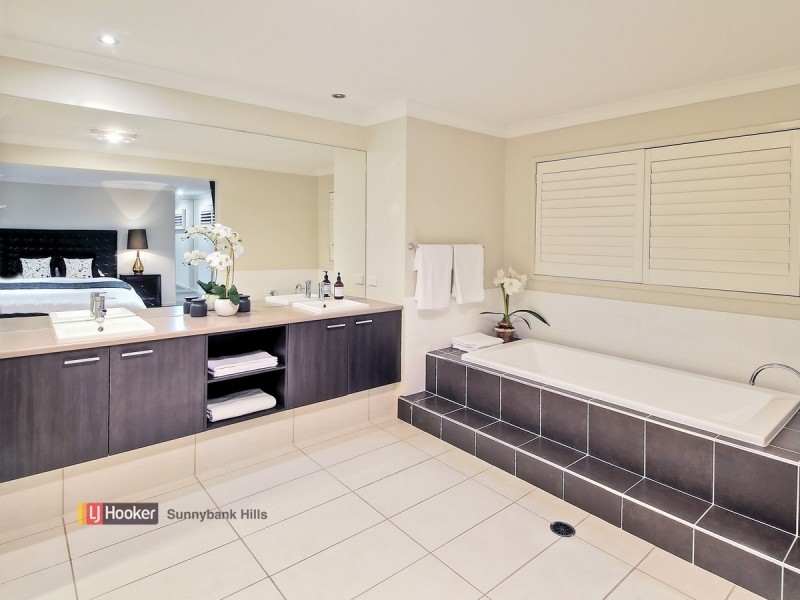 52 Demigre Street, Eight Mile Plains QLD 4113