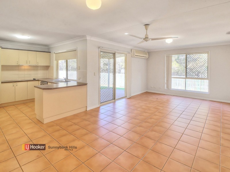 16 Yorkshire Place, Stretton QLD 4116