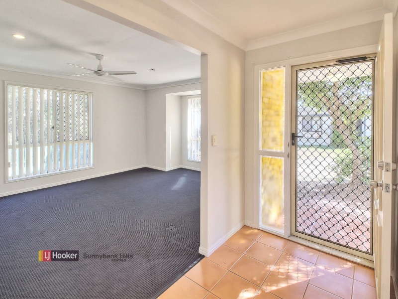 16 Yorkshire Place, Stretton QLD 4116