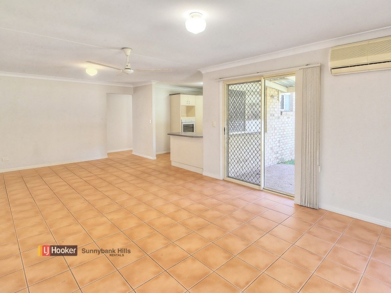 16 Yorkshire Place, Stretton QLD 4116