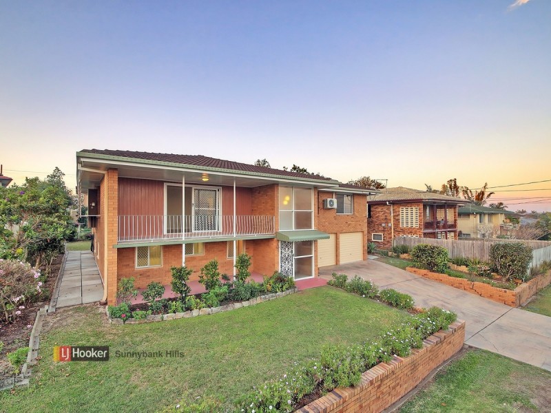 4 Mourilyan Street, Mansfield QLD 4122