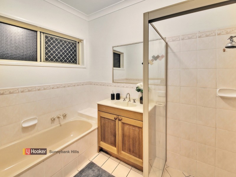 1 Violet Place, Calamvale QLD 4116