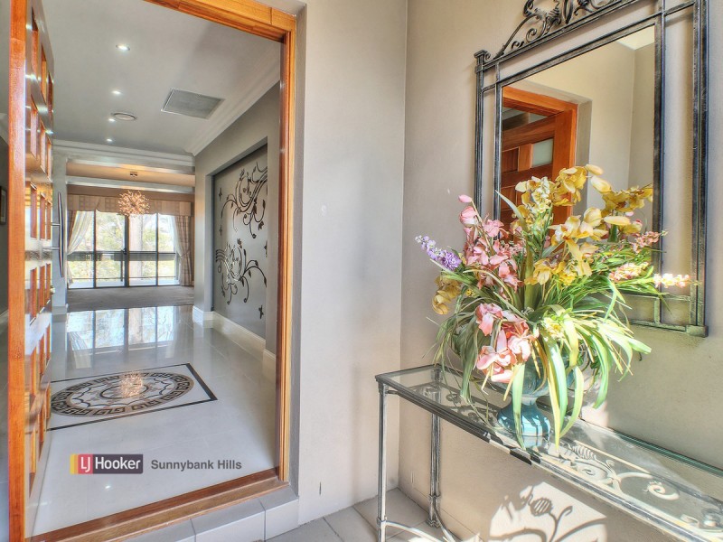 44 The Crescent, Underwood QLD 4119