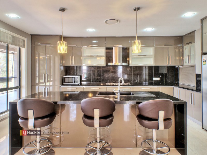 44 The Crescent, Underwood QLD 4119